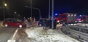 Zderzenie dwóch samochodów na skrzyżowaniu z DK 91