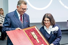Od ośmiu dekad kształcą twórców i projektantów-10254