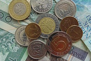 Nowe regulacje dla dorabiających. Od grudnia zmieniają się limity-97792