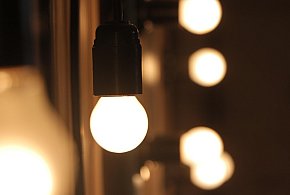 Rachunki za prąd pójdą w dół. Rząd usuwa opłatę doliczaną od lat-97985