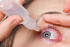 Nie używaj tych kropli do oczu! GIF właśnie je wycofał z aptek-98093