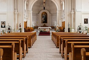 Miliony na Kościół w 2026 roku. Państwo co roku dokłada do duchownych-98956