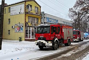 Tragiczny poranek przy ul. Młyńskiej w Chełmnie. Zginął mężczyzna!-99205