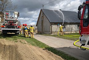 Piekło pod dachem – dramatyczna walka z pożarem w Malankowie