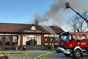 Płonie "Grabowy Dwór" w okolicach Chełmna