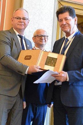 Nadanie tytułu „Honorowy Obywatel Miasta Chełmna”-9955