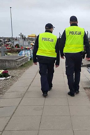 Policyjne działania w okresie „Wszystkich Świętych”-10283