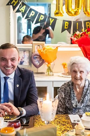 Sto lat pani Zofii Barańskiej-10386