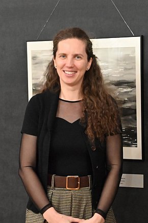 Wernisaż Agaty Jóźwiak: sztuka, która oddycha rytmem fal-10452