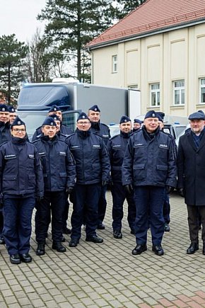 Nowoczesny sprzęt dla policji-10463