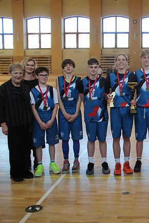 SP 1 Chełmno wygrywa szkolny Memoriał ORZECHA-10756