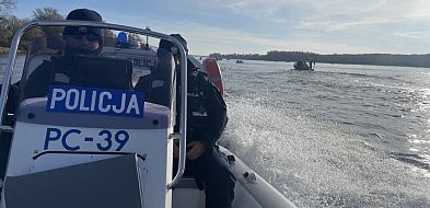 Ćwiczenia policjantów i ratowników wodnych na Wiśle i Drwęcy-97070