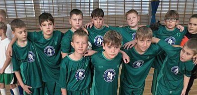 Mistrzostwa Powiatu U-13 w FUTSALU. SP 1 Chełmno piąta [wyniki]-97418