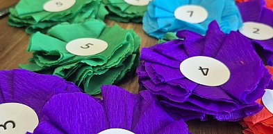 Karnawałowa zabawa z kotylionami!