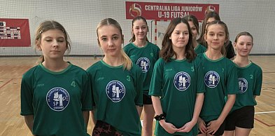 Drużyny SP 1 Chełmno z brązowymi medalami w Powiatowej Piłce Ręcznej