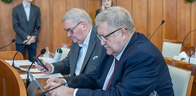 Sesja sejmiku województwa