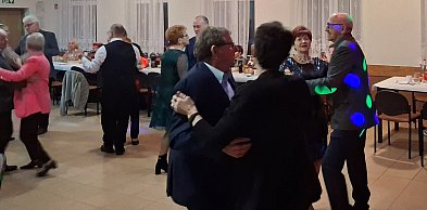 Rozwijamy pasje – Seniorzy tańczą w Ostrowie Świeckim!