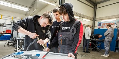 Zawodowcy z marszałkowskim wsparciem