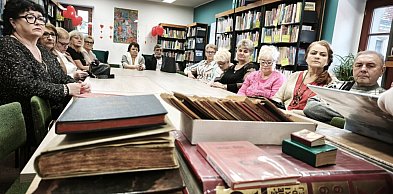 Odwiedziny seniorów w chełmińskiej bibliotece