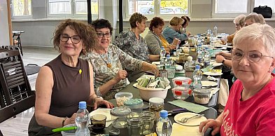 Seniorzy integrują się na warsztatach