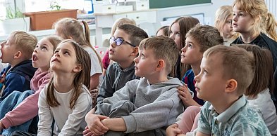 Maluchy z Rypina odkrywały tajemnice ciemnego nieba (zdjęcia)