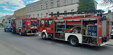 Zadymienie w mieszkaniu przy ul. Młyńskiej. Seniorka trafiła do szpitala