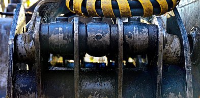 Olej hydrauliczny HLP — jak dobrać klasę lepkości i kiedy wymieniać