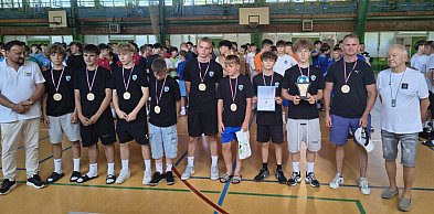 “CZWÓRKA” na podium w grupie srebrnej. Marceli Wilma królem strzelców