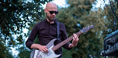 FREE STAGE na 9 Hills Festival 2026!  Zgłoś się i zagraj na naszej scenie!