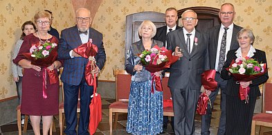 Medale Prezydenta na Złote Gody. Wyróżnione małżeństwa świętują...-96657