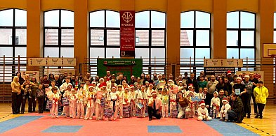 Wspaniała atmosfera na Gwiazdkowym Turnieju Kyokushin Karate KENBUKI-98766