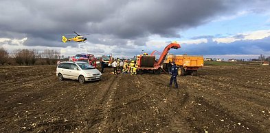 Poważny wypadek podczas prac rolnych w Bągarcie-98830