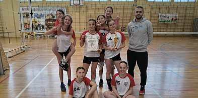 SP 2 Chełmno mistrzem powiatu w siatkówce. SP 1 Chełmno w finale [WYNIKI]