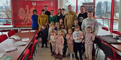 "Wpadnij do strażnicy": Wyjątkowa wizyta małych odkrywców w straży pożarnej