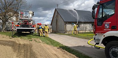 Piekło pod dachem – dramatyczna walka z pożarem w Malankowie