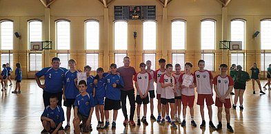 „Igrzyska dzieci” - powiatowe zawody w piłce ręcznej dziewcząt i chłopców