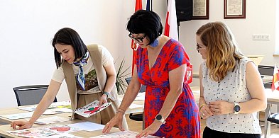 "Papierosy i e-papierosy – czy warto?" Tak pracuje jury konkursowe