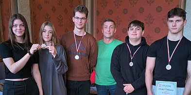 Grubno ograło szkoły z Chełmna-97160