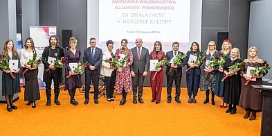 Nagrody dla ludzi kultury-97520