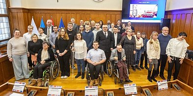 Sesja osób z niepełnosprawnościami-98145