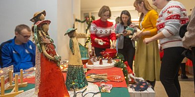 Przedsmak Bożego Narodzenia na wystawie rękodzieła-98313