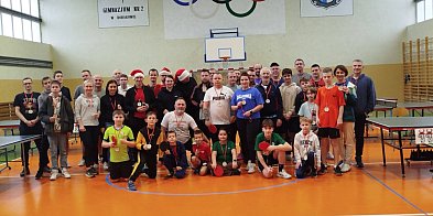 Za nami IV Mikołajkowy Amatorski Turniej Tenisa Stołowego!-98352