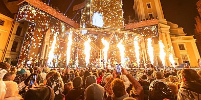 Życzenia noworoczne znów popłyną z Torunia-98938