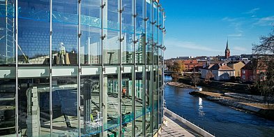 Rozbudowa Opery Nova na finiszu (fotoreportaż)