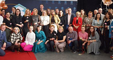 Święto Edukacji Narodowej z wdzięcznością i humorem, w przepięknej oprawie-96315