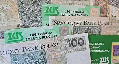 Komu ZUS wypłaci emeryturę lub rentę wcześniej?-96600