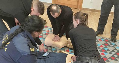 Szkolą się cyklicznie i doskonalą swoje umiejętności-98797