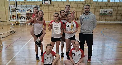SP 2 Chełmno mistrzem powiatu w siatkówce. SP 1 Chełmno w finale [WYNIKI]