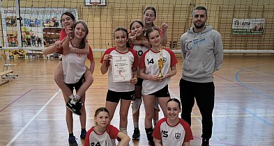 „Igrzyska Dzieci”. Cały powiat grał w siatkówkę w Stolnie!