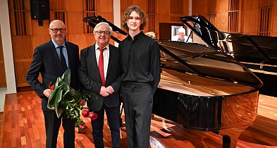 "Królewski" instrument na chełmińskiej scenie. Recital Jana Widlarza